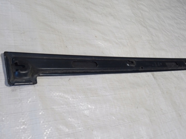 фото №9, Захист планка рейка зад задня ліва vw caddy iii 3 2k0 03-10 ld7u 2k0843796