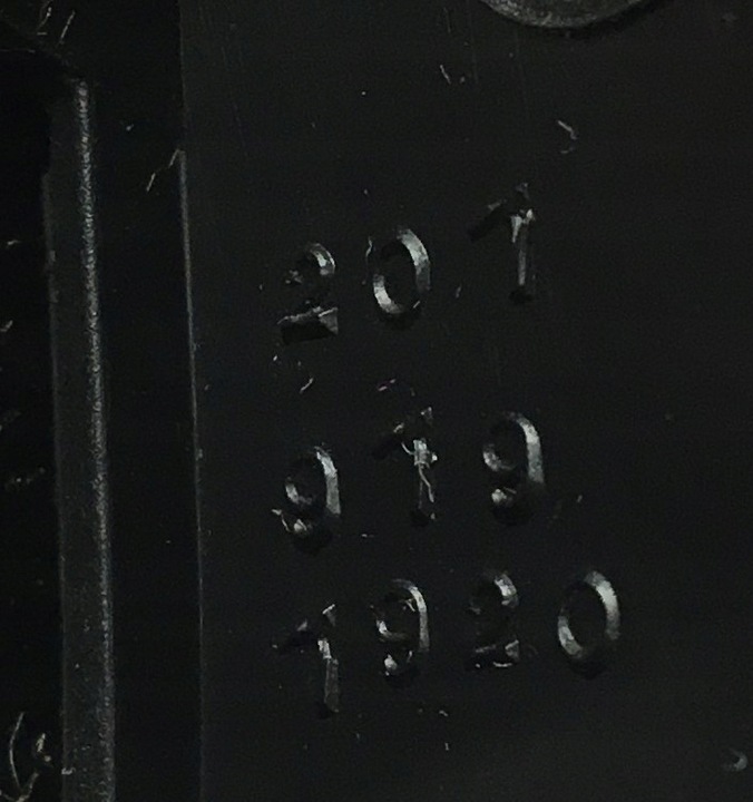 фото №9, Защита ремня сиденья пластик левый маскировочная накладка mercedes w124 w201 2019191920