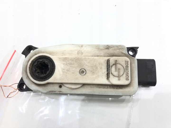 фото №3, Двигунчик ролети жалюзі 5877r1001a toyota proace 1.5d-4d 16-23