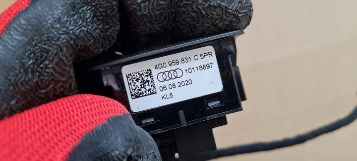 фото №8, A6 c8 4k кнопка открывания крышки багажника зад 4g0959831c sq7 4m q7 q8