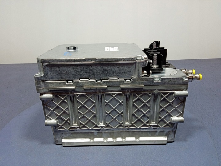 фото №8, Mercedes gls x167 400d 330 km акумулятор батарея 48v a0009820416