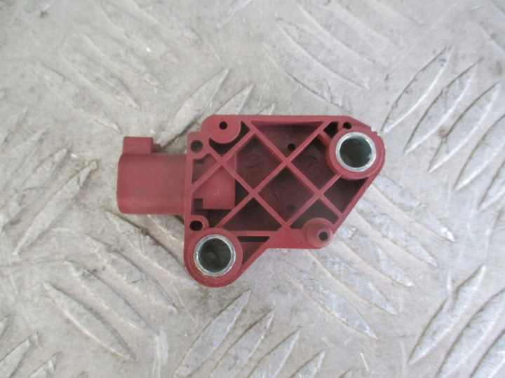 фото №10, Датчик удару volvo v50 s40 ii 04-12r 30737138