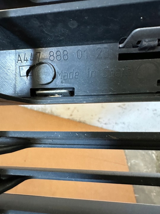 фото №6, Mercedes vito 447 v-klasa решётка радиатора решётка передняя оригинальная