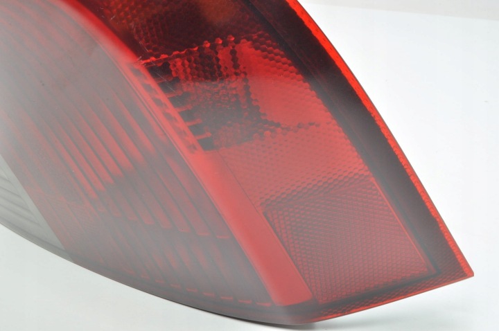 фото №11, Volvo s40 ii лампы зад комплект 30744538 31214607 рестайлинг sedan