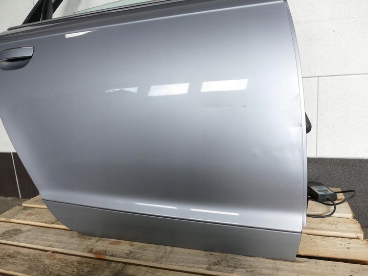 фото №4, Audi a6 c6 avant двері правий зад kpl ly7j 07r