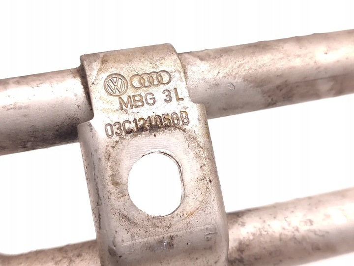 фото №6, Vw golf радіаторів масла 1.6 fsi бензин 85kw 115 hp 03c121050b 2004 4/5dr