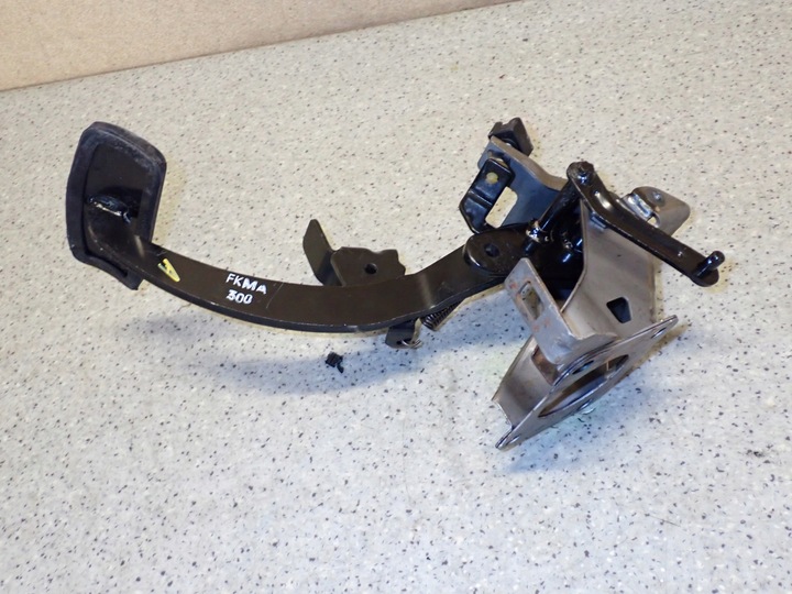 фото №5, Hyundai i10 2010- 1.1i педаль гальма автомат