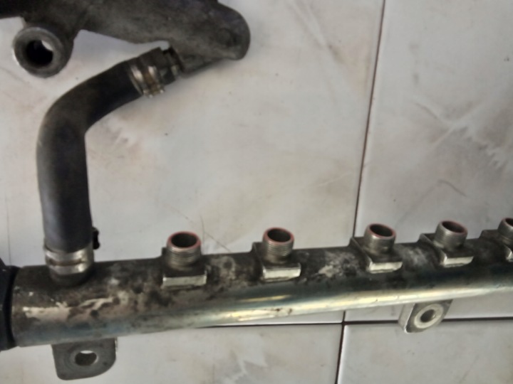 фото №10, Паливна рейка  0445214056 opel zafira astra vectra a11