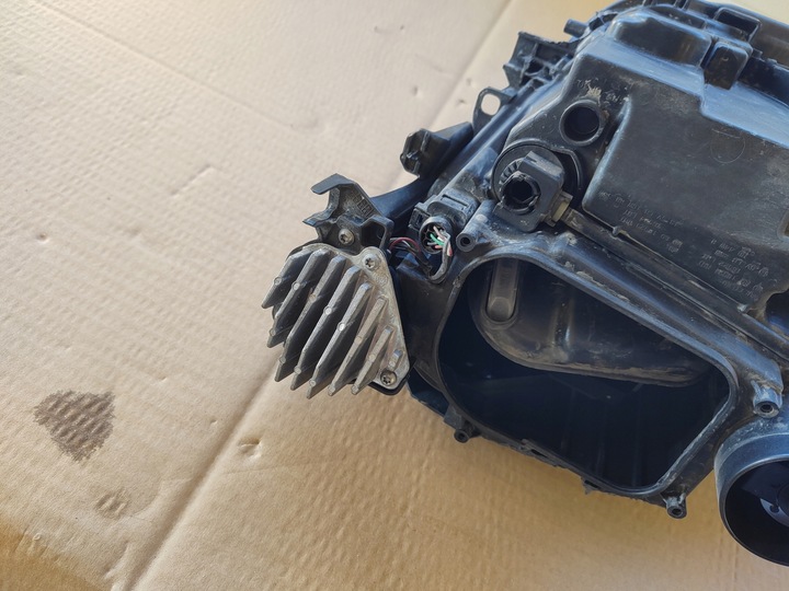 фото №14, Vw arteon - лампа права передня повний led