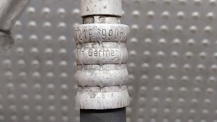 фото №5, Шланг кондиціонера 1j0820721f skoda octavia i vw golf iv bora leon i