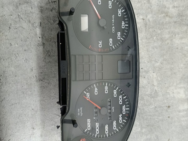 фото №9, Спідометр  audi 80 b3 893919033bb 893919059c vdo 1.8 s 8v