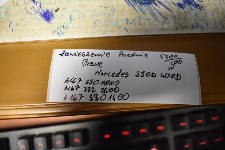 фото №5, Ідеальні підвішування передні праві mercedes w167 300d 1