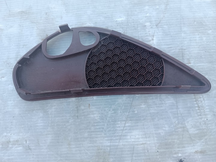 фото №2, Audi a8 d4 маскировочная накладка накладка динамика левый зад