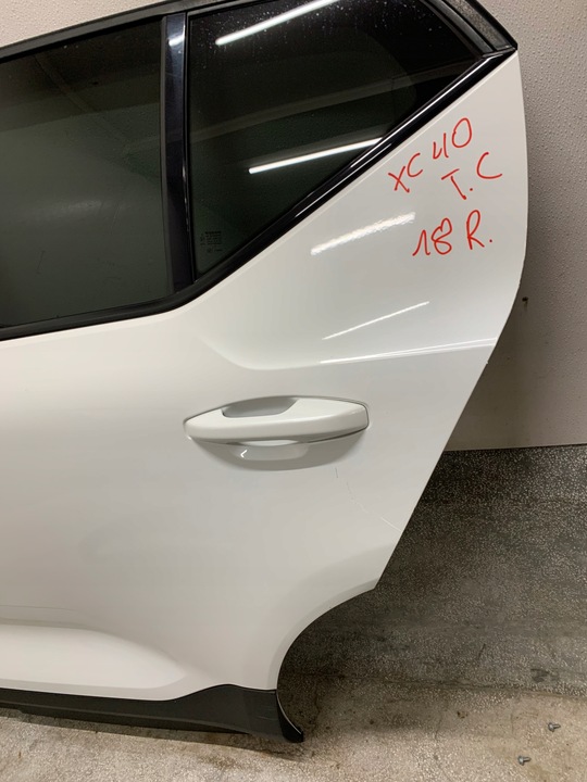 фото №3, Volvo xc40 дверь левая задние левый зад европа оригинал 18r. t.c