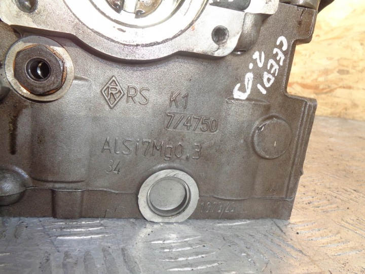 фото №8, Головка двигуна клапани вал kia ceed i 2.0 crdi 140km d4ea 06- 22111-27400