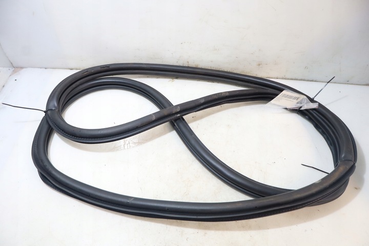 фото №1, Прокладка двері права передня skoda scala