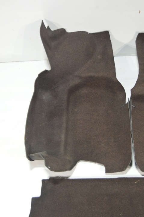 фото №4, Оббивка боковина багажника комплект mercedes w126