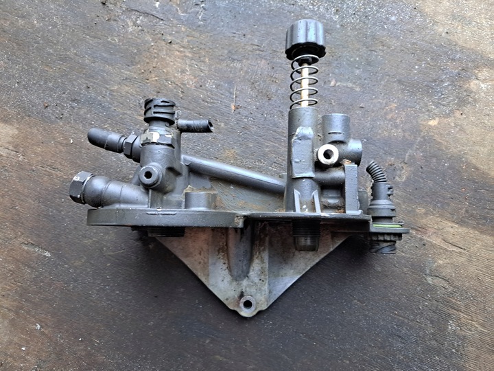 фото №1, Основание фильтров топлива volvo fh fm renault premium magnum dxi