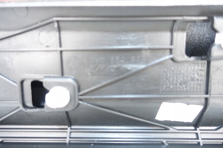 фото №7, Skoda superb iii 3v спортлайн 2015- планка дверь левый зад 3v0853595a