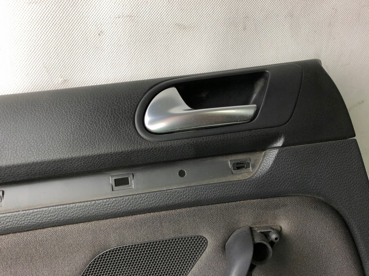 фото №5, Vw jetta боковина обивка дверь левый зад 1k5867211