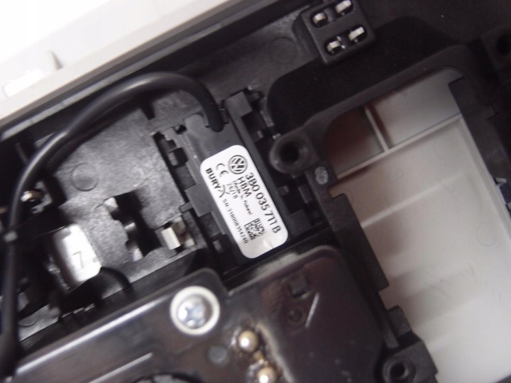 фото №11, Освітлення лампа стеля vw golf vii