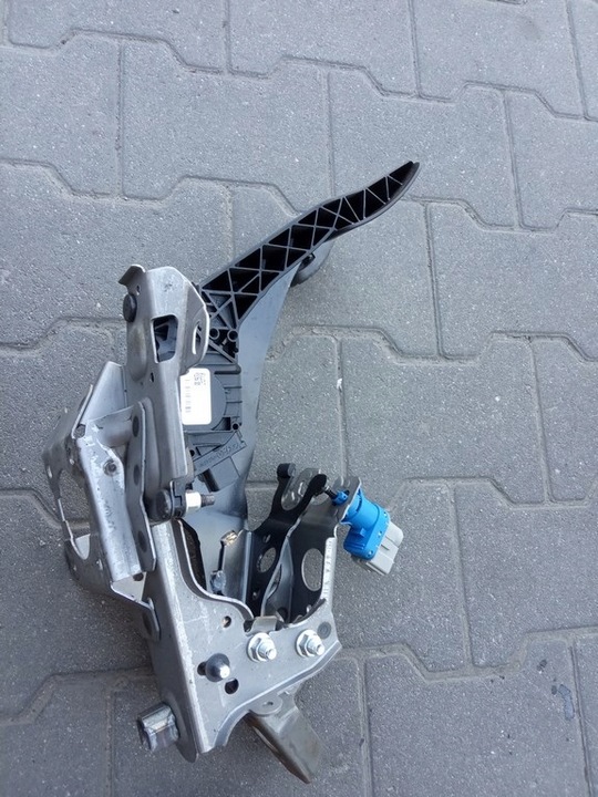 фото №8, Ford fiesta mk8 2017-23r.- педали комплект