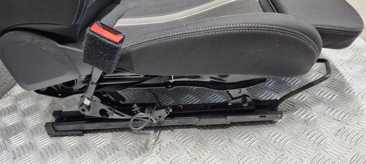 фото №13, Bmw x1 f48 сиденье левый перед переднее водителя с подогревом