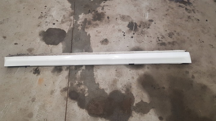 фото №1, Mercedes glk x204 09-15 планка пороговая правая usa