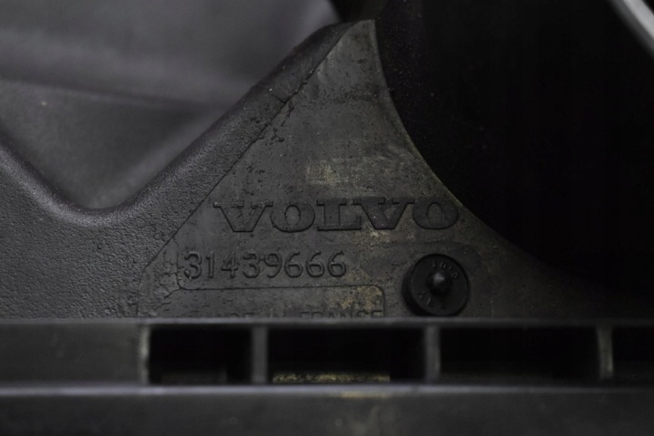 фото №12, Корпус фільтра повітря p31439666 volvo xc90 2 ii 2.0 d5 235 km 14-20