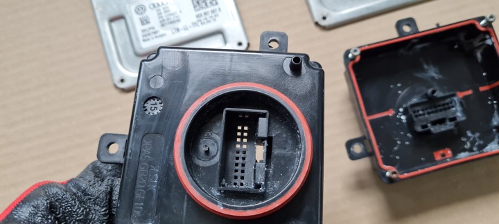 фото №8, Sq5 q5 8r рестайлинг корпус преобразователя led 4g0907697d a4 b8 a5 a6 c7 4g