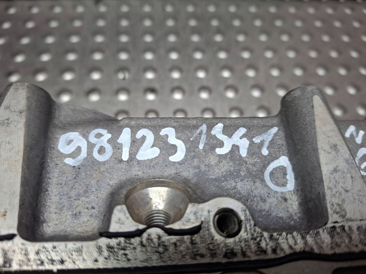 фото №10, Головка двигателя 9812313410 citroen peugeot toyota 1.5 bluehdi 2018-