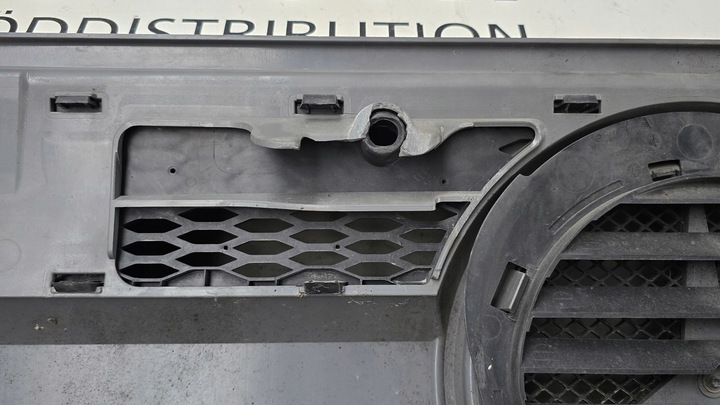 фото №8, Atego 2 рестайлинг комплектная капот решётка решётка радиатора уголки уголок кабины