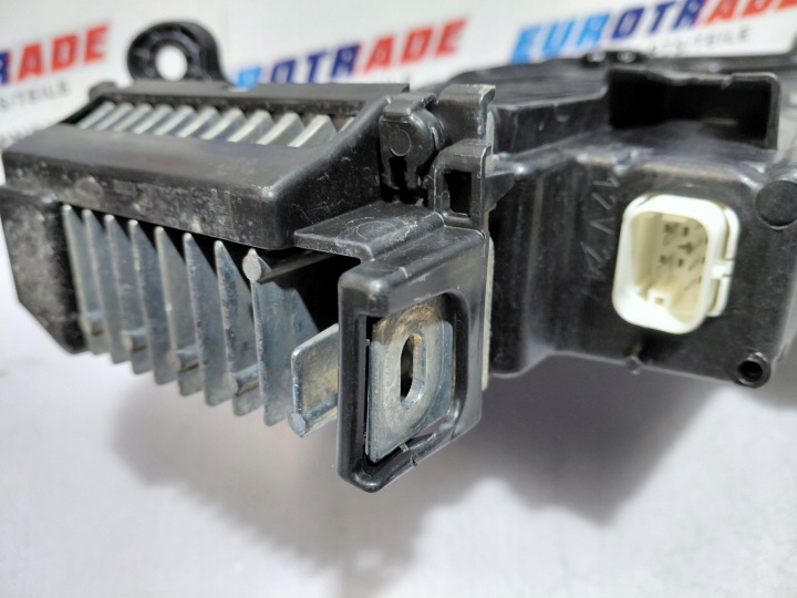 фото №13, Bmw seria 7' g70 правая фара led crystal swarovsky 9879936