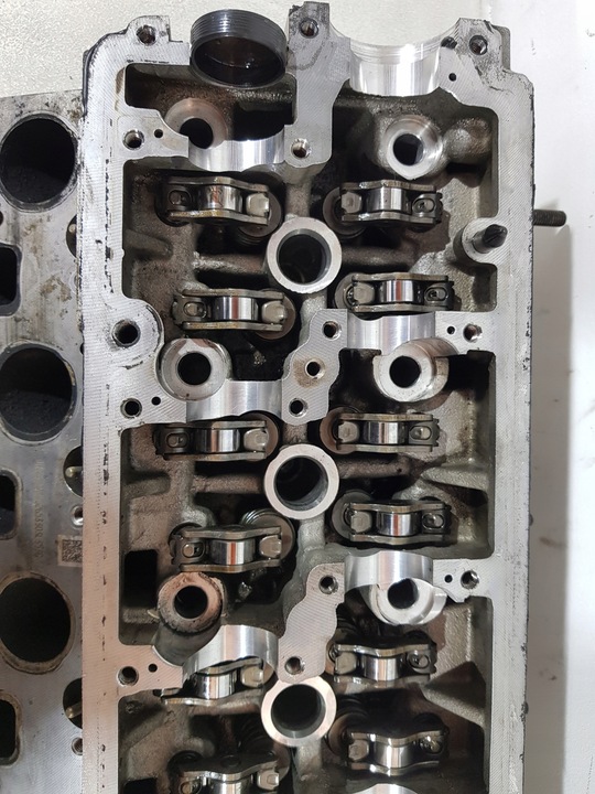 фото №10, Головка двигуна 03l103373g vw transporter t5 2.0 tdi cfc