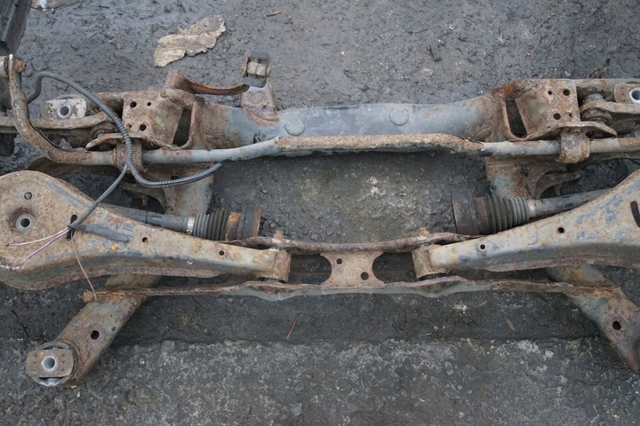 фото №11, Балка підвішування зад vw tiguan 5n i 4x4 5n0505235l