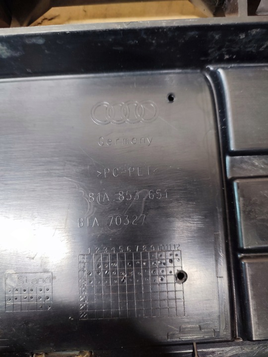 фото №7, Решётка радиатора решётка audi q2 81a оригинал 81a853651