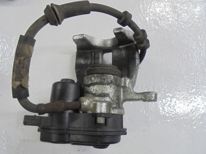 фото №6, Audi a5 sportback супорт гальмівний лівий праві зад