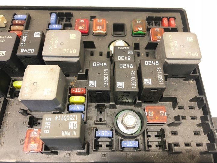 фото №7, Opel insignia a 2010 рамка / модуль предохранителей