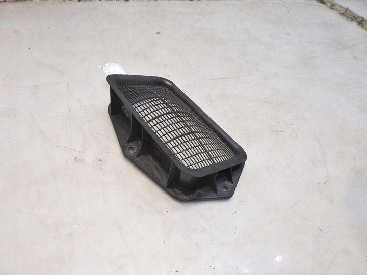 фото №6, Решётка впуск воздуха правая seat altea 1k0815479