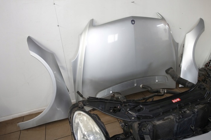 фото №5, Mercedes w251 перед капот бампер передня панель балка 775 r-klasa