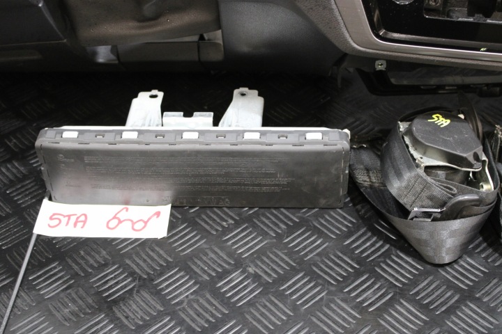 фото №6, Торпедо консоль подушка подушки vw touran ii 2 5ta