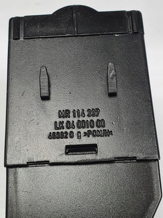 фото №3, Кнопка регулировка света mitsubishi space star mr114337