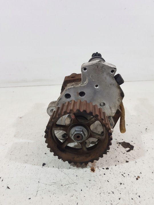 фото №7, Насос топливная рейка h8200256255 renault scenic ii megane 1.9 dci