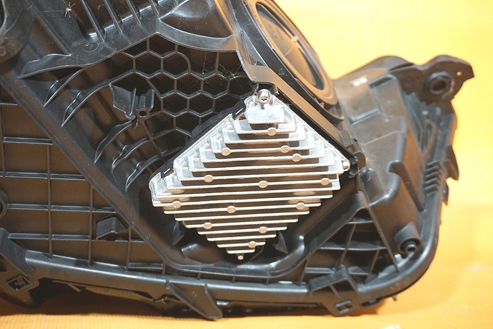 фото №16, Audi q3 83a 17km лампы перед полный led комплектные 83a941033a / 83a941034a