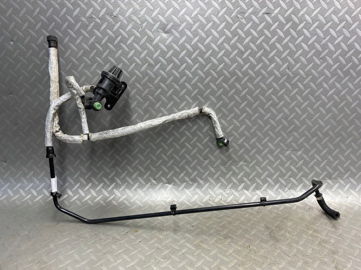 фото №1, Клапан шланг трубка топлива aston martin db9 5.9 6.0 v12 4l24-9g641-ba