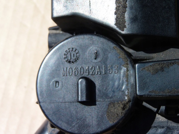 фото №8, Кришка клапанів 8v citroen c3 ii ds3 1,6 ehdi