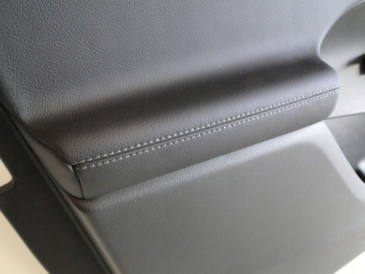 фото №7, Mercedes glc 254 x254 обивка боковина дверь задние левая suv купе