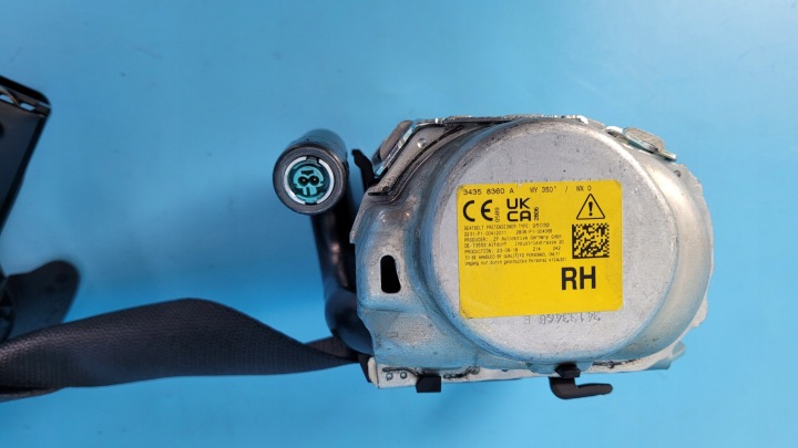 фото №8, Mercedes w206 c220 pas безопасности правое перед a2068601602