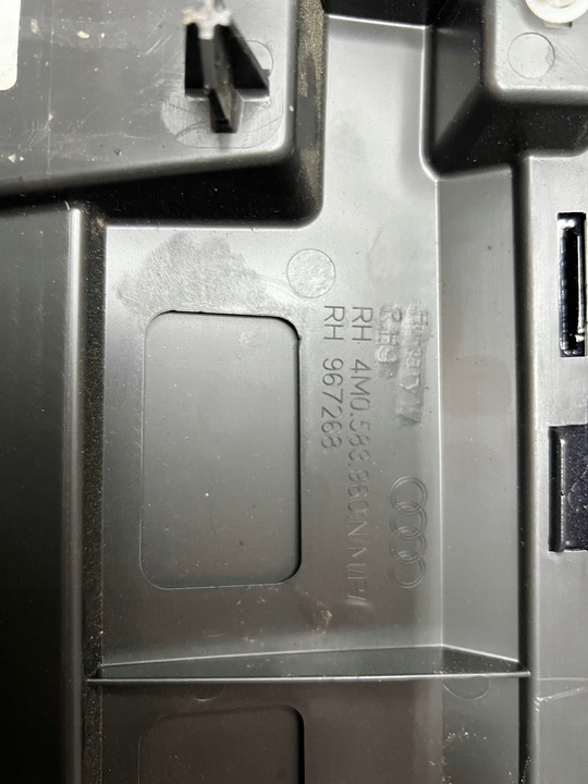 фото №9, Audi q7 ii 4m рестайлінг 2019 - планка накладка двері перед праві 4m0853960