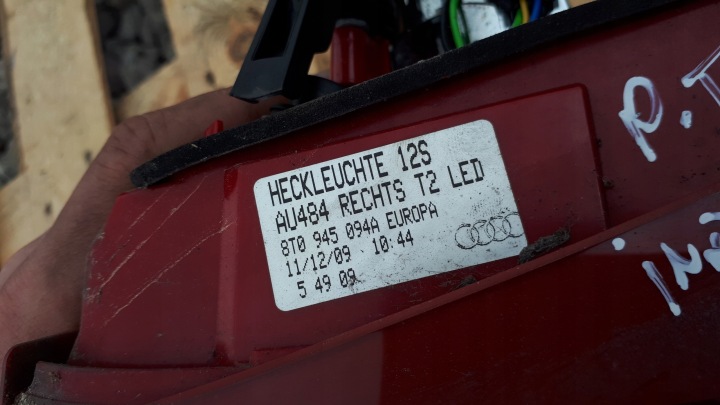 фото №6, A5 8t фара led права зад w кришка багажника 8t0945094a